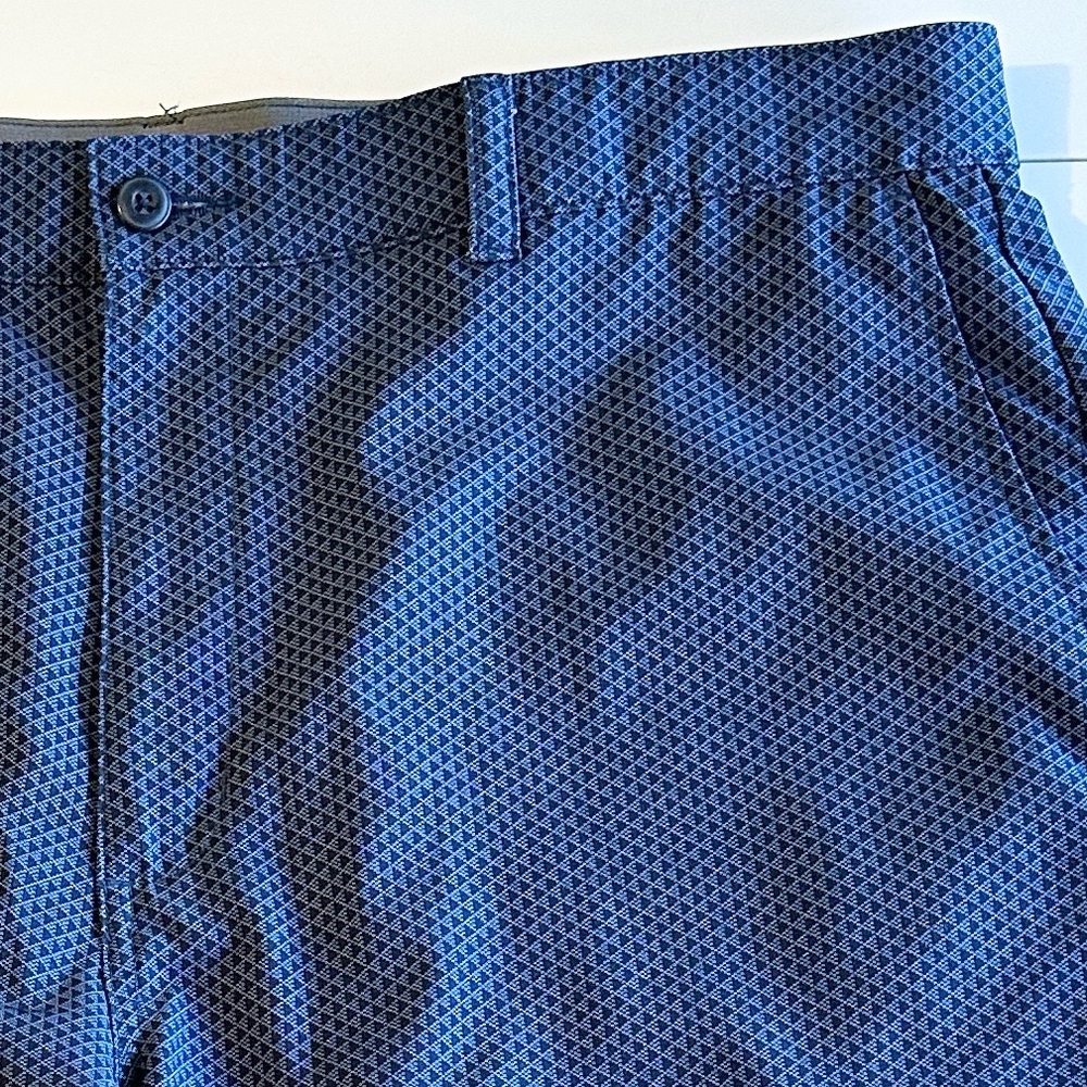 2 Pair Ben Hogan Stretch Performance 9” Golf Shorts 38 waist - Picture 8 of 15